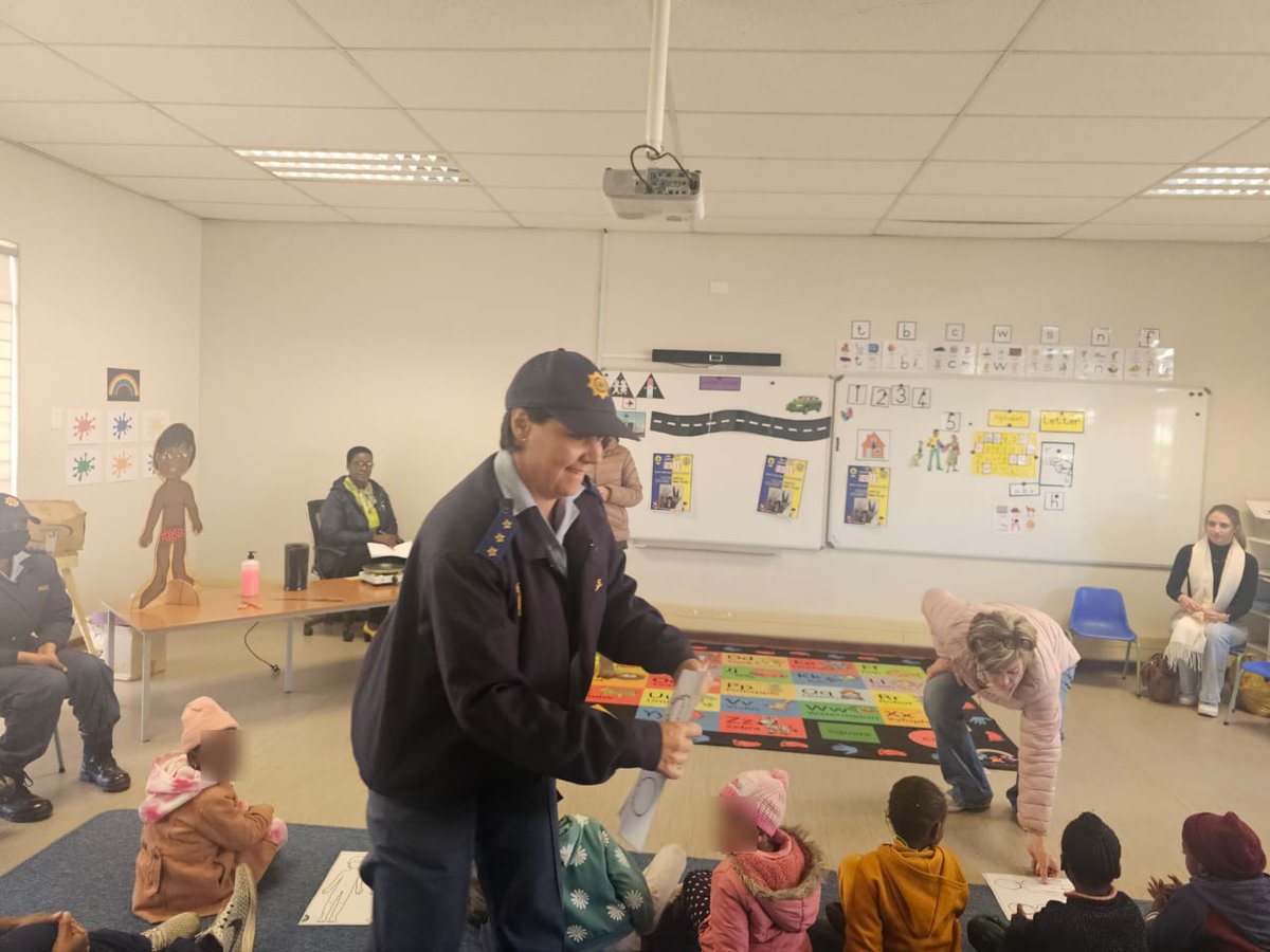 SAPoliceService's tweet image. #sapsHQ #ChildProtectionWeek2024
Members from Head Office Family Violence, Child Protection and Sexual Offences  Investigations (FCS) unit and the Crime Stop team under the leadership of The Component Head, Major General Mmantsheke Lekhele, visited Transoranje School for the Deaf