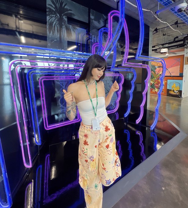 Meta HQ ☝🏻 https://t.co/Va1GngJH5r