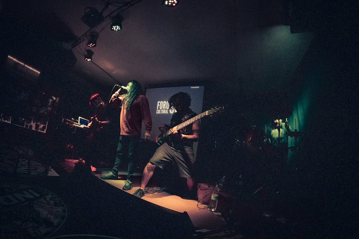 MazzatMusic's tweet photo. Fotos que se rifaron nuestros carnales de @DeadlegacyMx 
De cuando sacamos toda la calabaza acumulada después de un buen rato sin tocar. https://t.co/jtfG6DGyNb