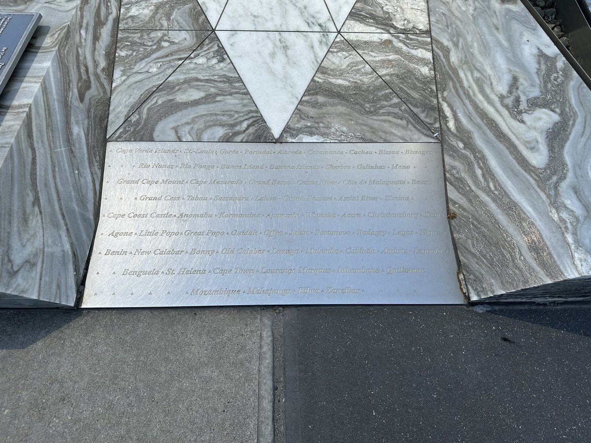 RaviBatra's tweet photo. Honoring the Victims of #Slavery and the #Transatlantic_Slave_Trade & #Amazing_Grace 

On my🇺🇸birthday I paid solemn tribute to the @UN #Slavery_Memorial, known as #The_Ark_of_Return, which is intended as a permanent reminder of the long-lasting effects of the pain and deprivation of humanity by one’s fellow human beings. 

May God have mercy on our souls, and forgive us all…

It was designed by @RodneyJELeon, a Haitian-American architect.