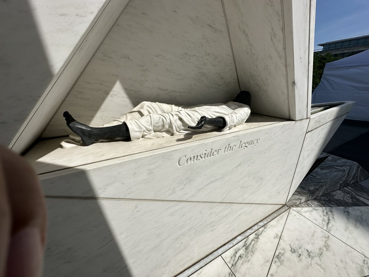 RaviBatra's tweet photo. Honoring the Victims of #Slavery and the #Transatlantic_Slave_Trade & #Amazing_Grace 

On my🇺🇸birthday I paid solemn tribute to the @UN #Slavery_Memorial, known as #The_Ark_of_Return, which is intended as a permanent reminder of the long-lasting effects of the pain and deprivation of humanity by one’s fellow human beings. 

May God have mercy on our souls, and forgive us all…

It was designed by @RodneyJELeon, a Haitian-American architect.