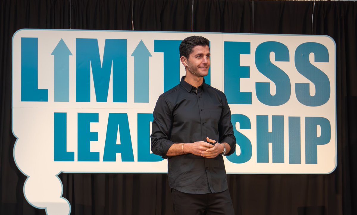SchlegelVillage's tweet photo. "Limitless Leadership: Dream Big, Lead Bigger” was the theme at April's summit, reminding our largest gathering of leaders that they are the “culture keepers” of Schlegel Villages.

Read: https://t.co/sZnBcvA8WC

#SVLeadership #ProudToWorkAt #Leadership https://t.co/KQMhcHb1wP