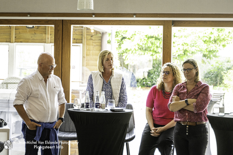 PloegsteertInfo's tweet photo. Comines : Conférence-débat « Sport &amp; Santé à Comines-Warneton »: Ce mardi soir ce fut l’occasion de sonder et échanger sur les attentes à Comines-Warneton en matière de sport et de santé, d’échanger avec les citoyens et les clubs sportifs sur la… https://t.co/JhET8ktK6G https://t.co/7Uy3Fv0YeT