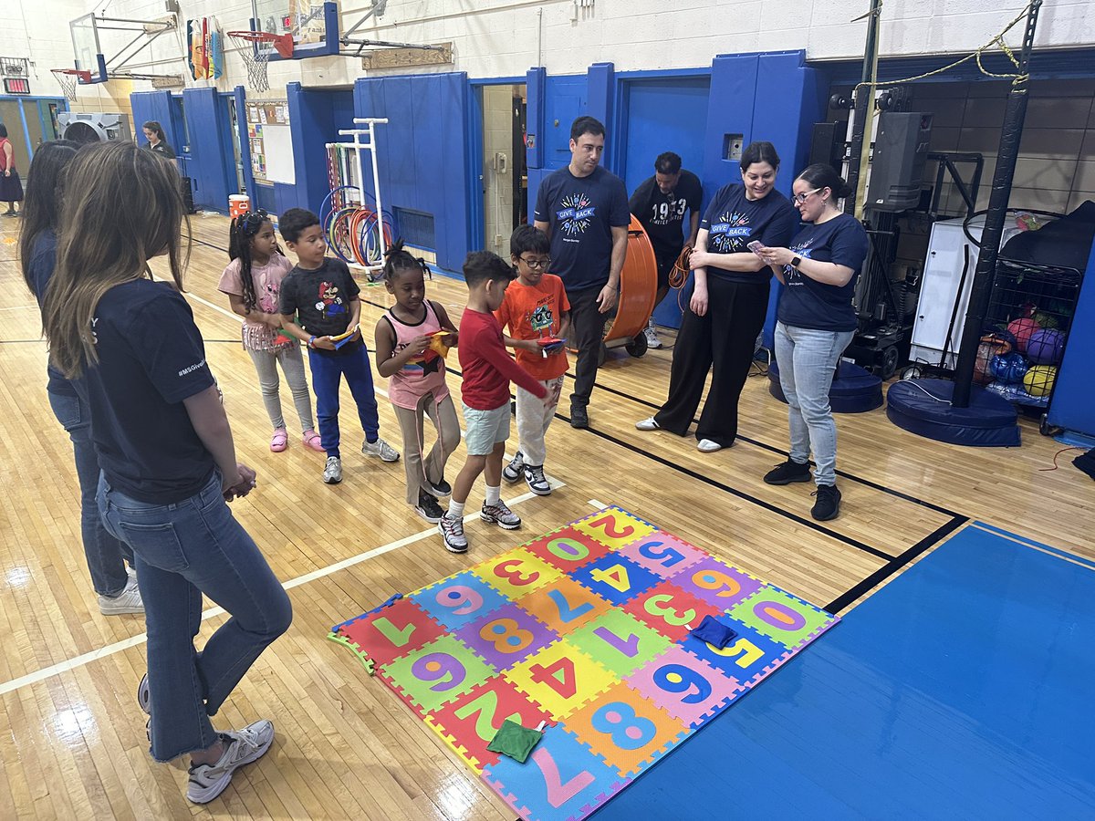 Christine Drago tweet media