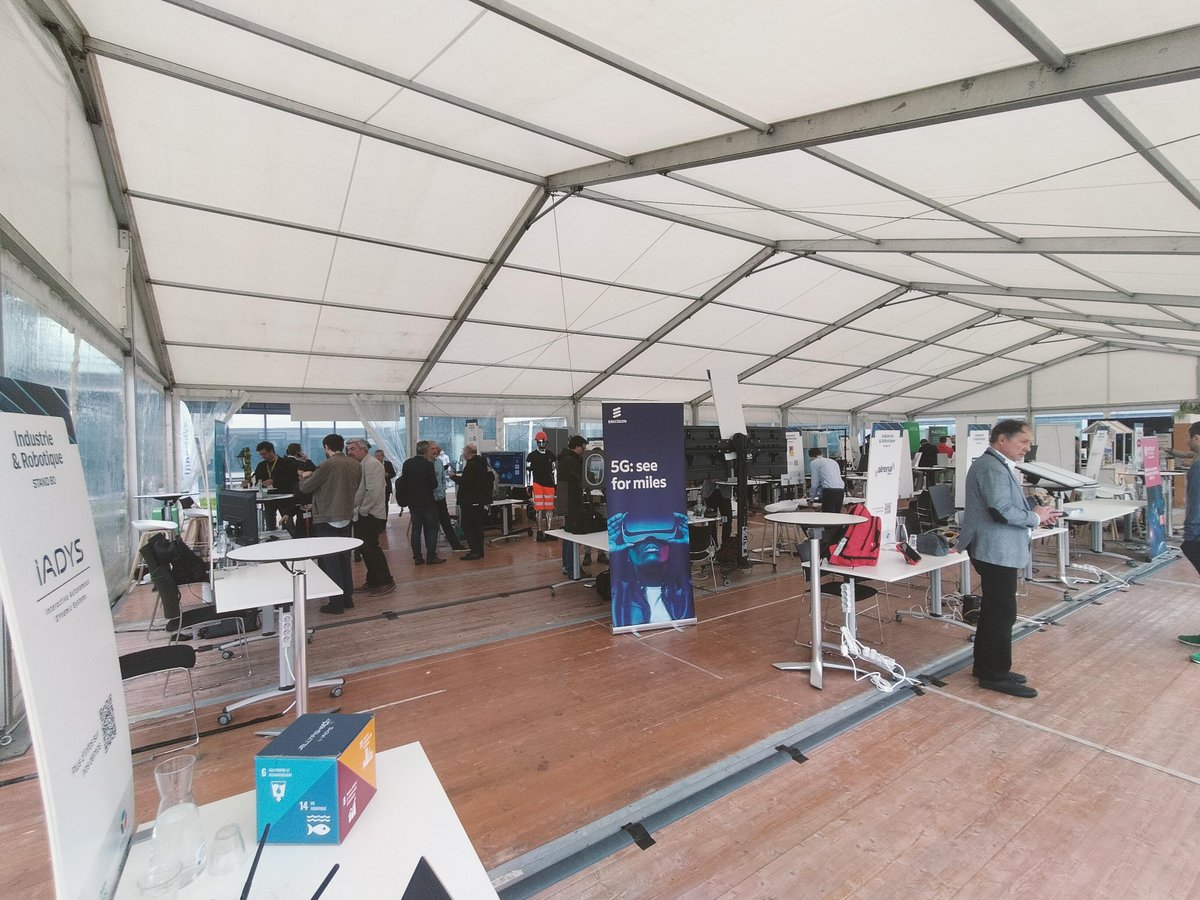 Meet our #Jellyfishbot Expert at the <a href="/bouyguestelecom/">Bouygues Telecom</a> #innodays 🩵
These two days are a major event for innovation and a great opportunity to present all the skills of our #robot.

#cleantech #greentech #depollution #frenchtech #innovation <a href="/C2S_Bouygues/">Bouygues Telecom Business Solution</a>