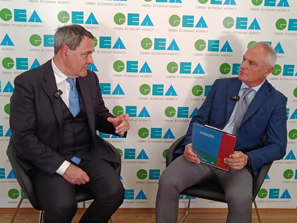 vitoreggia62's tweet photo. Con @Besseghini presidente di @ARERA_it al #GeaTalk parlando di bollette, gas, luce e l’autunno che ci aspetta. Grazie per la disponibilità @AgencyGea https://t.co/DdZfJe7jj6
