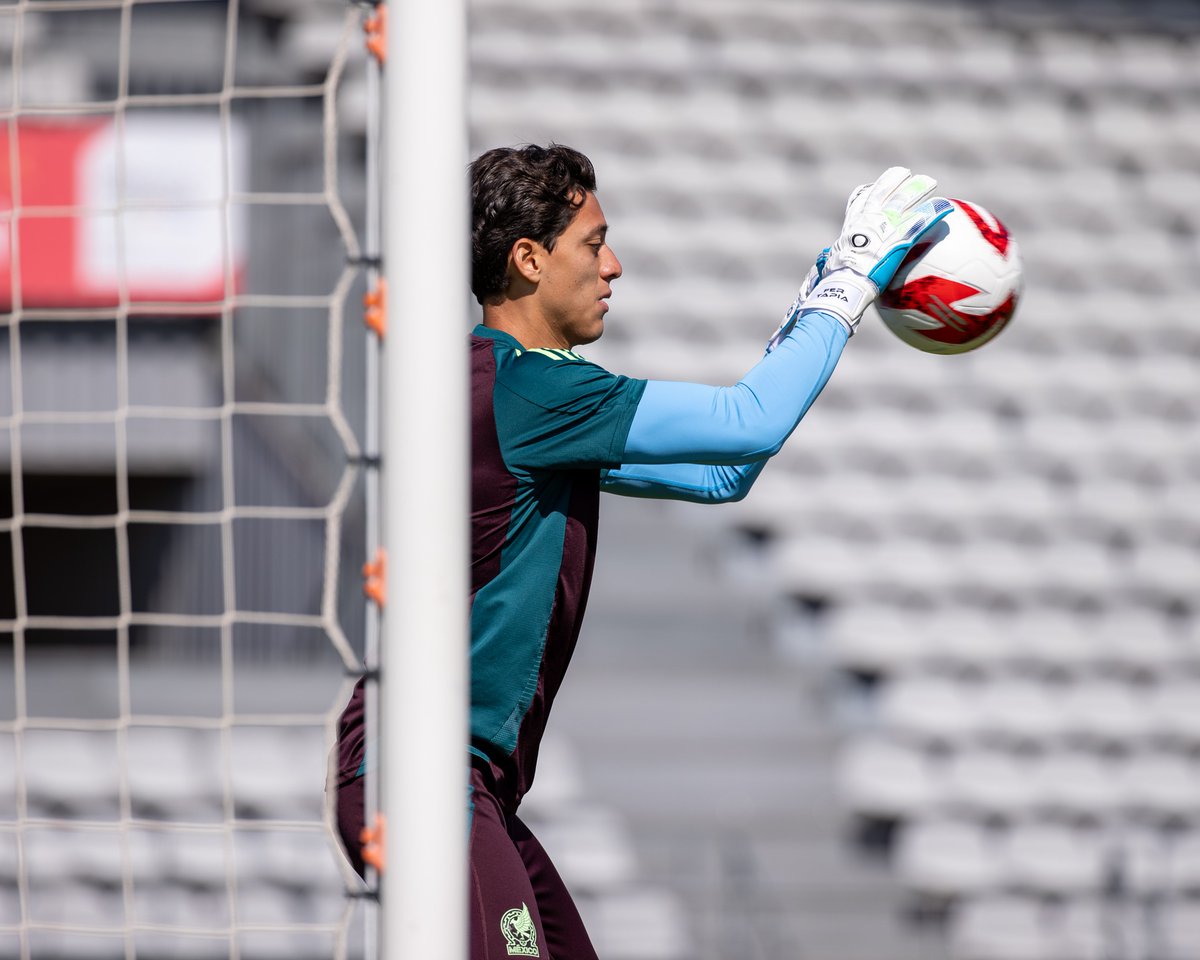 TournoiMRevello's tweet photo. #FRAMEX 🇫🇷🇲🇽 | Ready for the battle ⚔️

📸@SportsPhotoProj

#TMR2024 https://t.co/gsDw4JnWaw