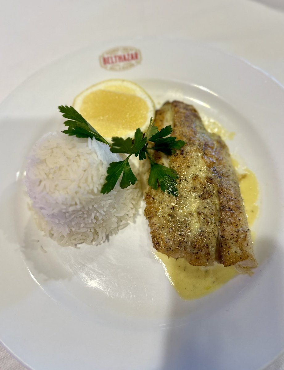 BelthazarCT's tweet photo. Linefish and rice.
#belthazar #linefish #belthazarcapetown #linefishoftheday #seafood #belthazarrestaurant #vandawaterfront https://t.co/ReTyuZ3LwH