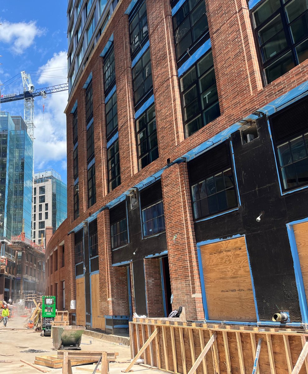 Under Construction: The Stacks is a mixed-use development in DC's Buzzard Point with human-scale buildings and pedestrian-friendly spaces. We’re excited to supply a custom blend from Taylor Clay for Building C, enhancing its aesthetic and quality. Stay tuned for more updates!