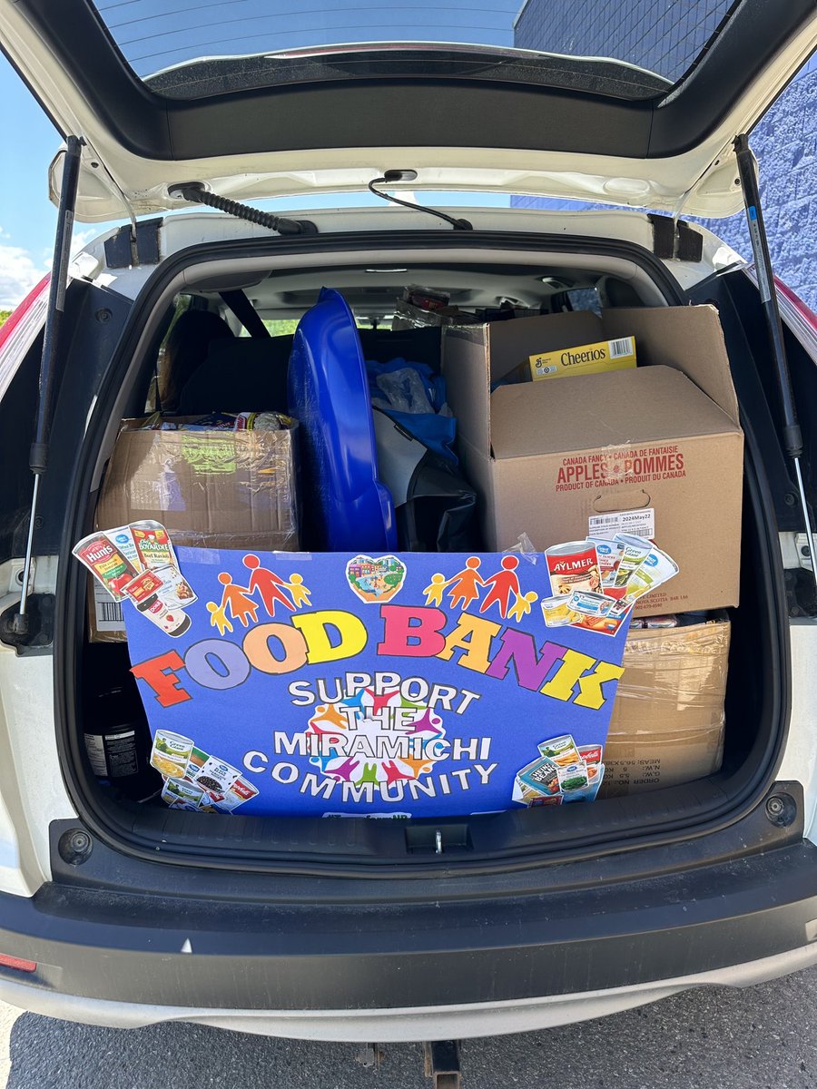 loriannoneill's tweet photo. Wow, @myNBCC Business students had a very successful food drive,  raising $1,431.00 and 2,156.01 pounds in food for the #MiramichiCommunityFoodBank 

@TransformNB NBCC's Robertson Institute for Community Leadership #transformNB

Thank you, thank you to our community partners! https://t.co/xi141dp0cf