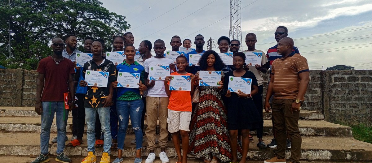CricketSL1942's tweet photo. *CSL Certifies 30 Emerging Scorers* 

Cricket Sierra Leone (CSL) on Wednesday June 5, 2024, certified 30 emerging scorers after an intensive four-day training at its Kingtom Secretariat.

#CSL Media #CSL LTD # Scorers https://t.co/n5wApoosfX