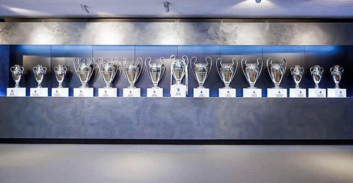 theMadridZone's tweet photo. 𝟏𝟓 𝐂𝐇𝐀𝐌𝐏𝐈𝐎𝐍𝐒 𝐋𝐄𝐀𝐆𝐔𝐄 𝐓𝐑𝐎𝐏𝐇𝐈𝐄𝐒! 🏆👑 https://t.co/HN1qkrSsWv