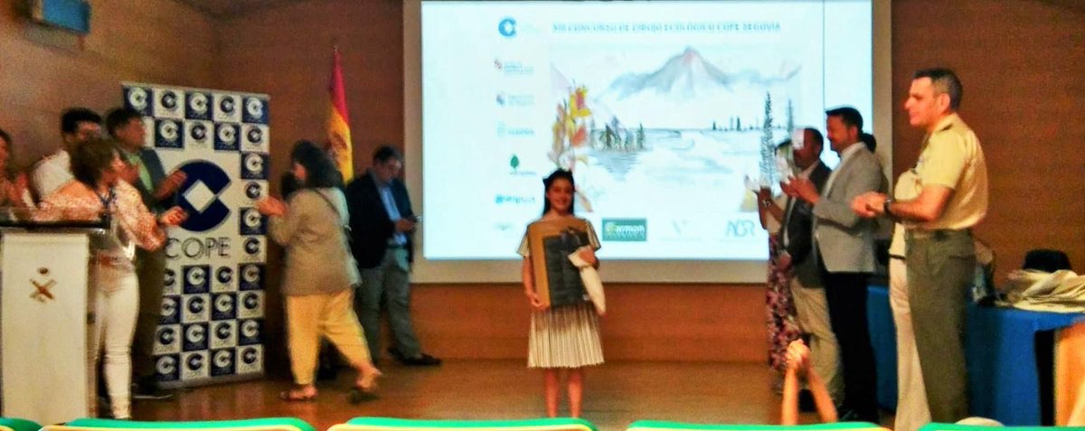 CEIPAgapitoM's tweet photo. Nuestra alumna de 4º B de Primaria ha ganado el concurso de dibujo de la COPE sobre el medio ambiente. ¡Enhorabuena Ana! ☺️☺️☺️ https://t.co/E4OV5tdvDQ