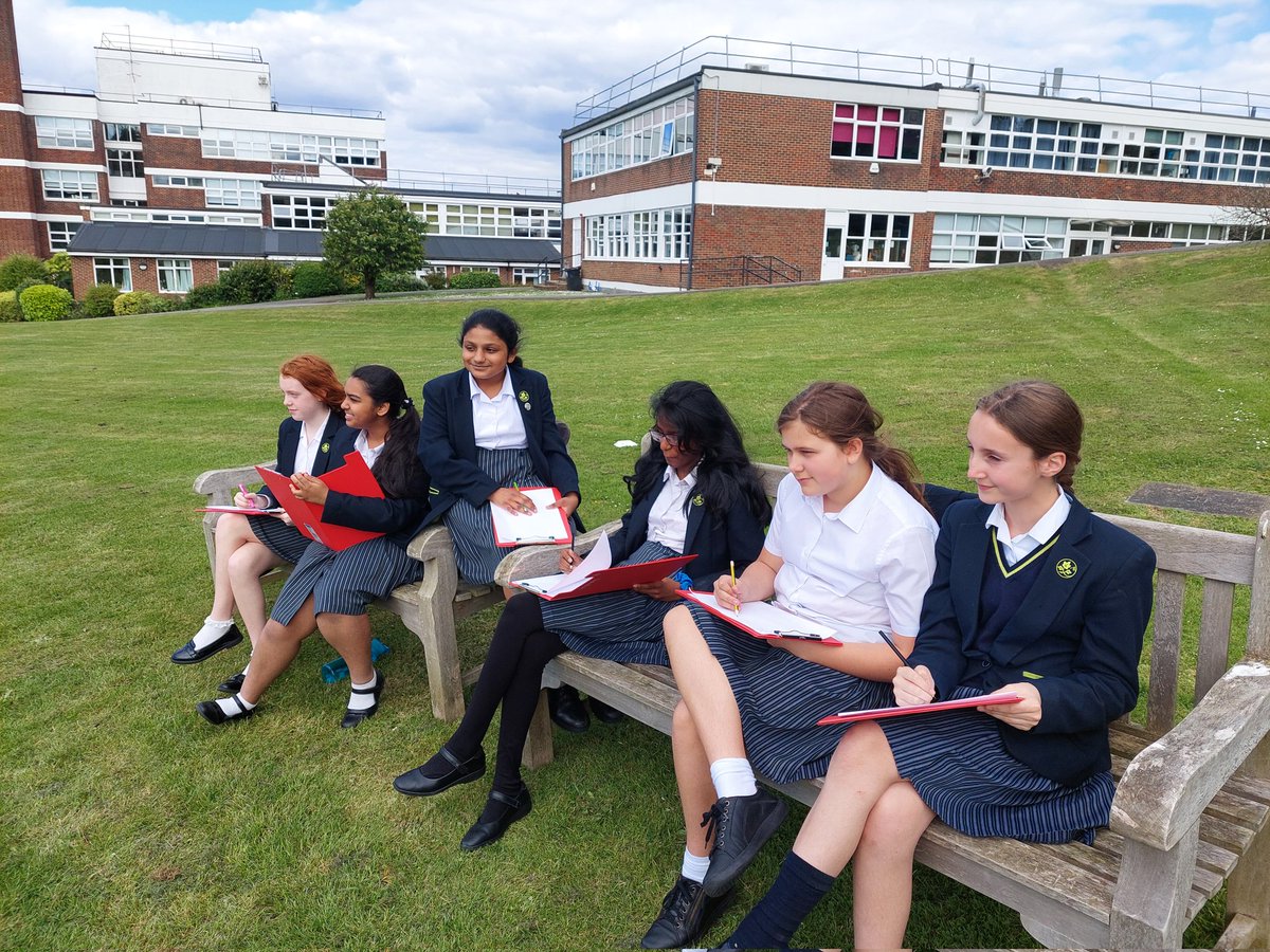 CroydonHighGeography tweet media