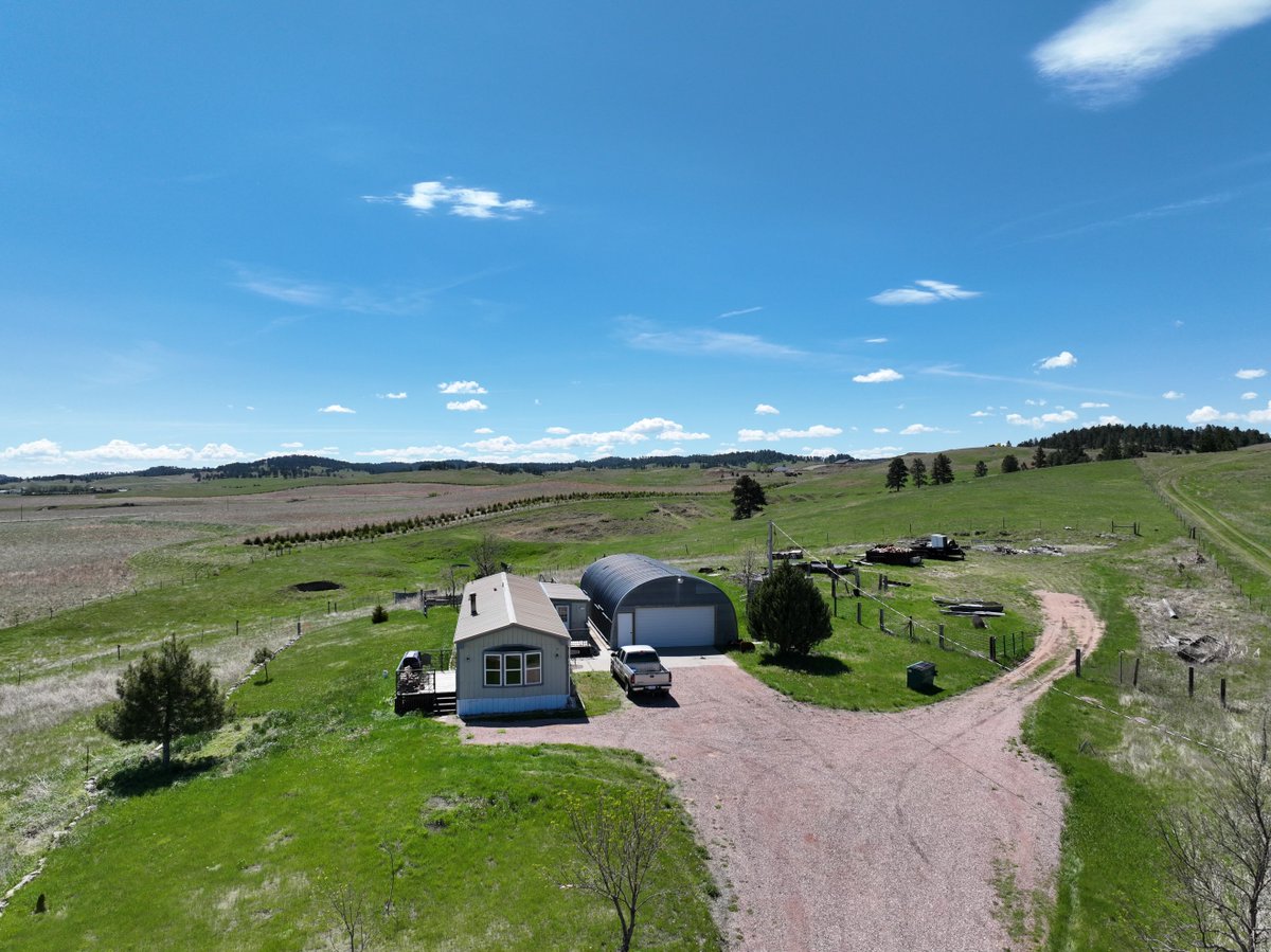 LashleyLand's tweet photo. FOR SALE: 17± acres with Pine Ridge Views. Check out 6673 Hwy 20, Chadron, NE on our website: https://t.co/MByXb2h1bs https://t.co/xxsWYgt4VQ