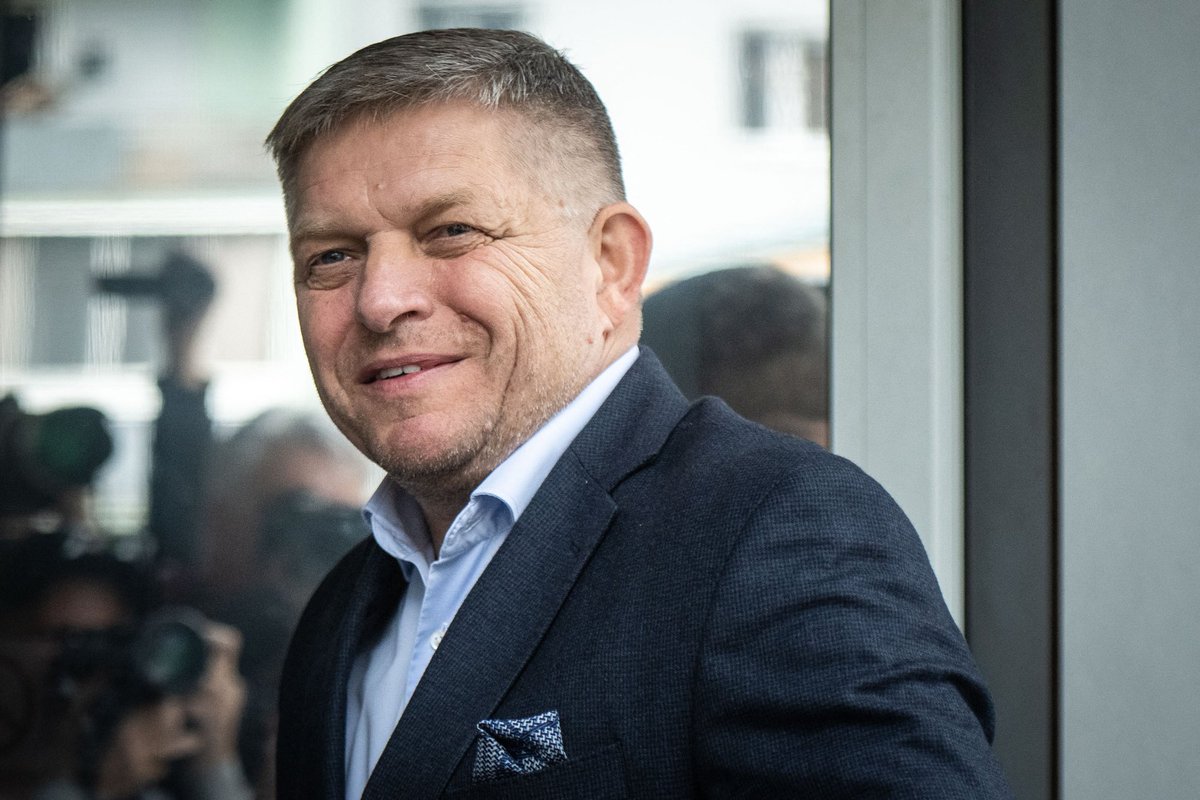 MyLordBebo's tweet photo. 🇸🇰 Slovak Prime Minister Fico said that he does not feel hatred towards the person who attempted to assassinate him, and plans to return to work at the turn of June-July

That man is a hero https://t.co/niLi3fwa1s
