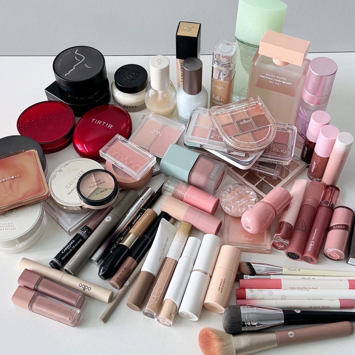 reviewchoey's tweet photo. ✨มารวม everyday makeup 🎀 ส่วนใหญ่ราคาไม่เกิน 500.- สวยคุ้มเงิน 6.6 ลดแรงแทบทุกชิ้น

(รีวิว&amp;สวอทให้ทุกชิ้นในเธรดนะคะ) https://t.co/zGPW3qX9uD