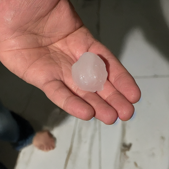 OMConstructHTX's tweet photo. This Houston weather has been crazy recently! We've been hit with  multiple hail storms in the past month, but we're here to help! Schedule  your free roof inspection with O&amp;M Construction Services. Call (713) 234-7518 to get started! https://t.co/0I6GIXHKuM