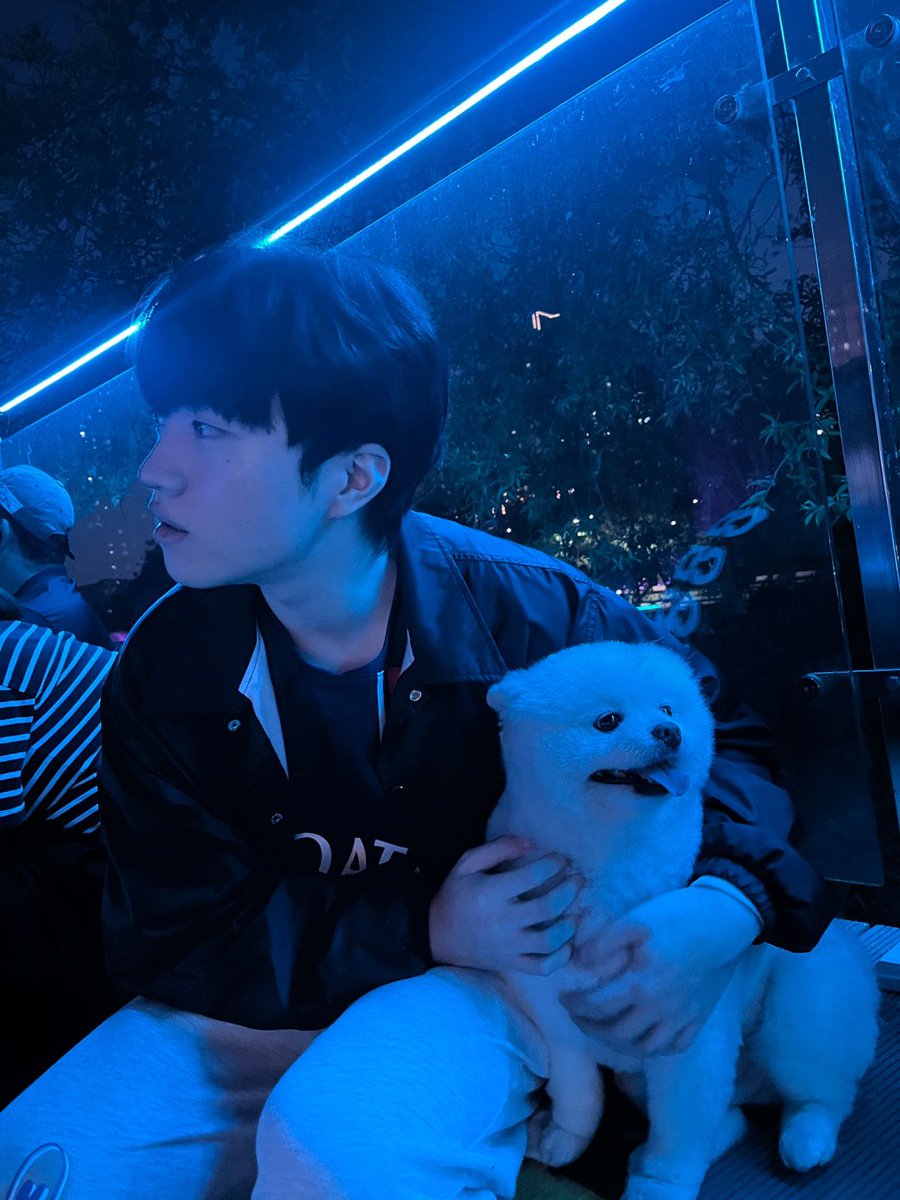 T1Keria's tweet photo. 오랜만에 방송에서 뵈서 좋았어용~🥰
여름도 함께 이겨내길!🫧🍀 https://t.co/MKoxXU5TXA