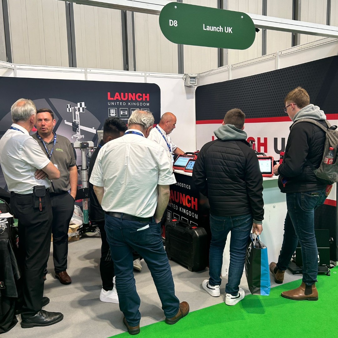 Launch_TechUK's tweet photo. Day one complete! 🙌

A busy stand to kick-start the 2024 UK Garage and Bodyshop Event with our National Sales Manager, Richard Collyer, being interviewed by @autorepairfocus 

Looking forward to seeing you all tomorrow (stand D8, hall 6)!

#LaunchUK #UKGBE24 #Diagnostics https://t.co/fw7lJjycah