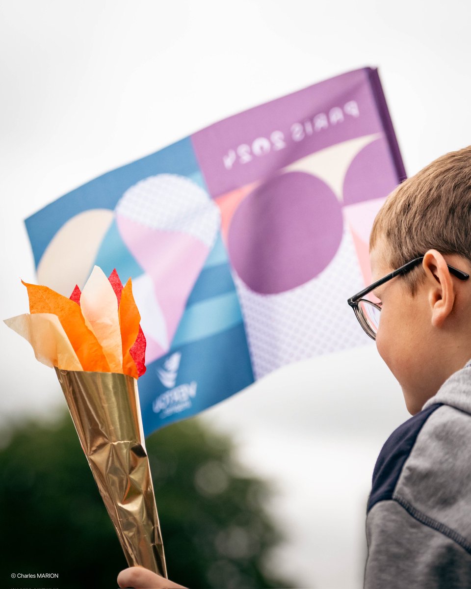 CMphotographer's tweet photo. La #FlammeOlympique passe en #LoireAtlantique aujourd’hui.
Heureux d’avoir partagé ce grand moment de fraternité aux côtés de milliers de spectateurs de tous âges à #SaintSebastien et #Vertou.
@RAmailland @sarahelhairy @laurentdejoie @LGarnier44 @protec44 https://t.co/KfXFdCffwF