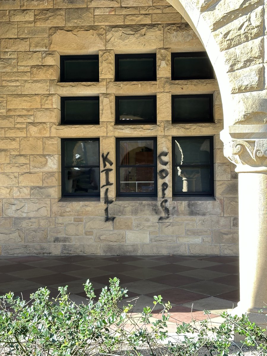 tab_delete's tweet photo. More of the graffiti left by protesters @Stanford this morning advocating “death to Israel” and “kill cops.” https://t.co/Hp2YrZDEC4