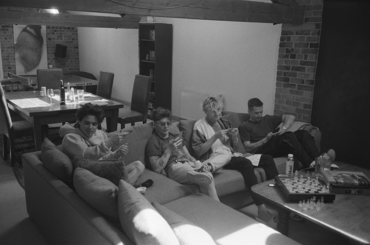 TheVampsband's tweet photo. Last summer we moved out to the countryside for a few weeks, had some laughs and some drinks, and chose some of our favourite songs and ReVamped them 😉 
Somebody To You (Revamped) comes out this Friday and is the first you will hear but there’s more to come…  and we’re taking them on tour to celebrate! Who’s coming? Tickets and pre-save: https://t.co/OxMInlRIcd x