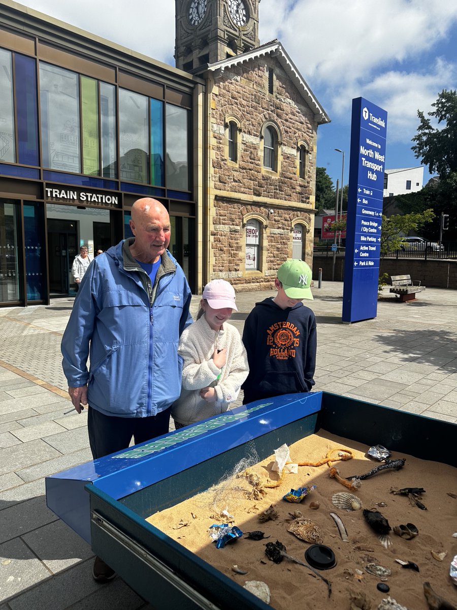 loughsagency's tweet photo. The #MarineMachine parked up at North West Transport Hub to meet passengers as they started and returned from their journeys π
Thanks to the @Translink_NI team for hosting us and to everyone who visited and asked interesting questions about local marine life ππ¦π https://t.co/ifvmbwm94v