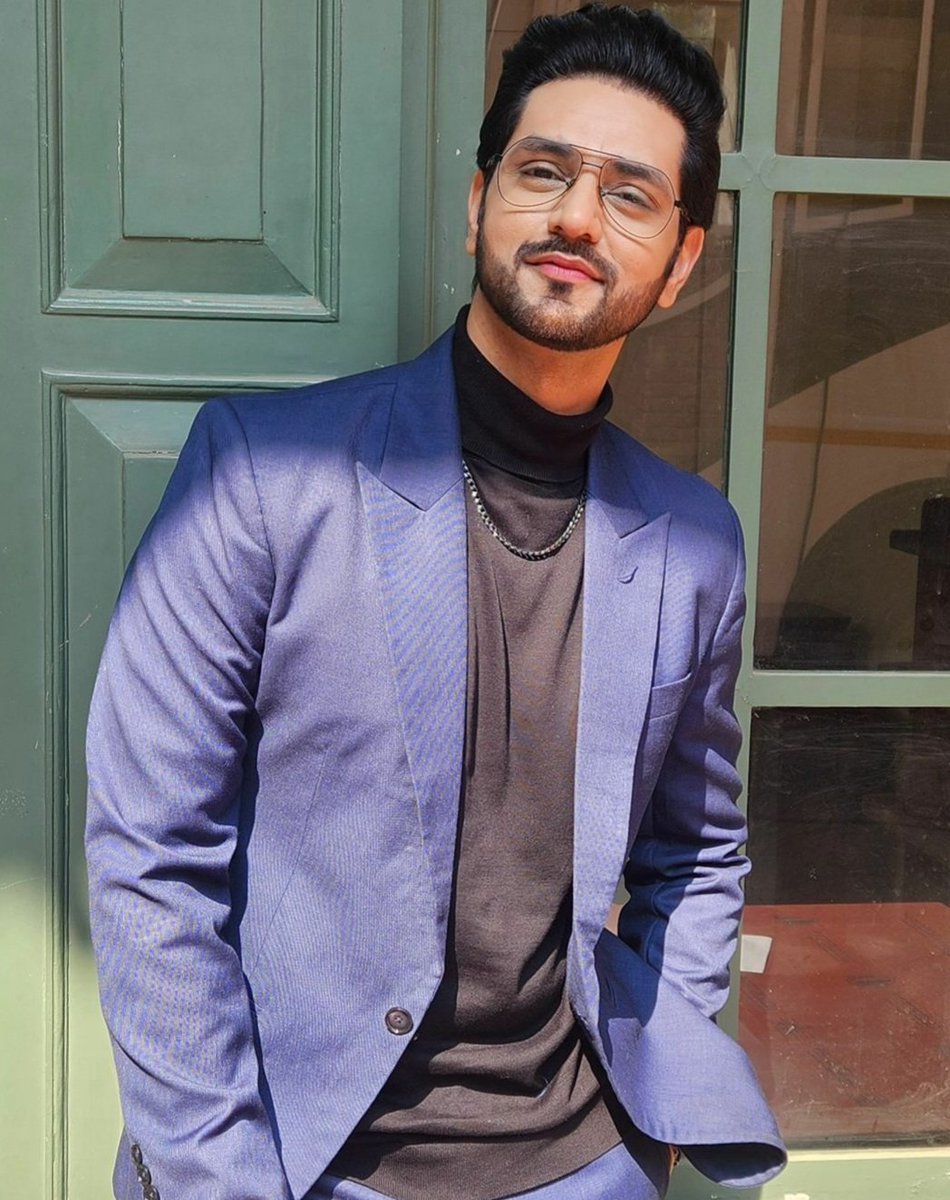 Sarah230419's tweet photo. Bravo #StarPlus 
You always succeed in ruining the ML of ur shows.. if the shows arent running well shut them off instead of butchering the characters..
#AbhimanyuBirla 
#IshaanBhosle 
#AbhiRa 
#Ishvi https://t.co/0h2ItiQphG