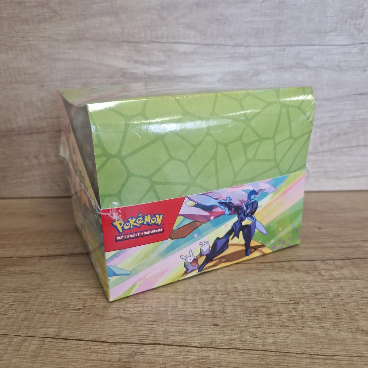 tradingcardsxxx's tweet photo. Le temps de se reposer sous les arbres est bientôt venu et les mini tins de juin nous le rappellent.
A l'honneur, superdofin, phyllali ou bien malvalame.
Aucune excuse pour ne pas en profiter.
https://t.co/iwjDrlECgn
#pokemonfr #pokemon #pokemontcg #gift #tins #new #minitin https://t.co/roi51yityA