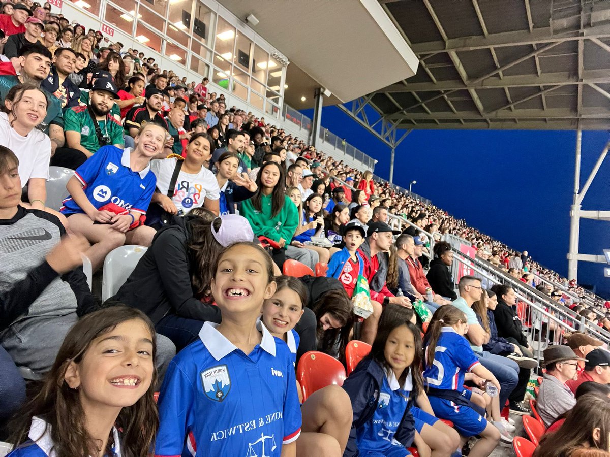 northyorka's tweet photo. 65 members from NYA brought the ENERGY last night for @canwnt against @miseleccionmx #CANWNT https://t.co/OwkXwUNidw