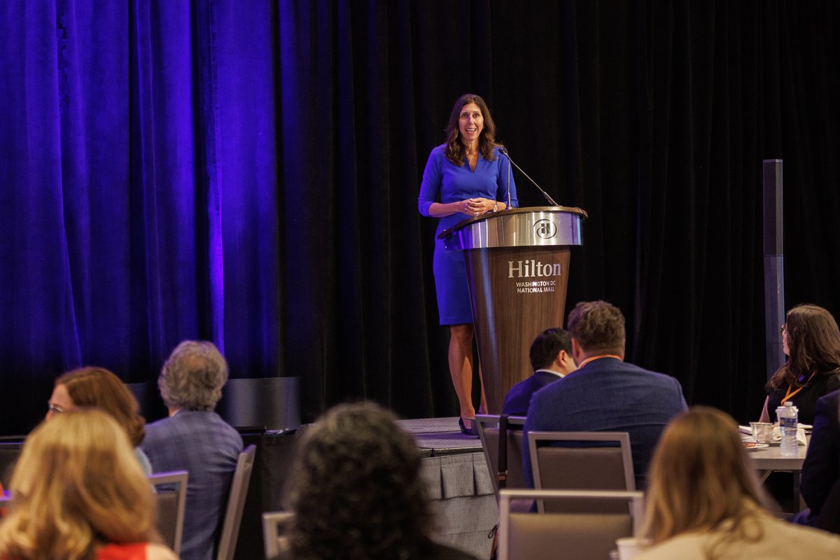 Jennifer Blatz tweet media