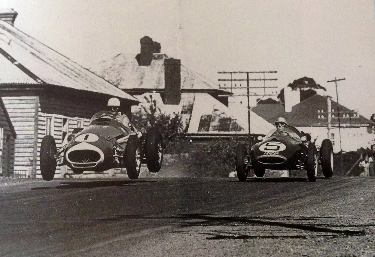 RSF_Motorsport's tweet photo. #1 Stan Jones, Maserati 250F.
#5 Len Lukey, Cooper T45 - Climax.
Australian Grand Prix (Longford), 1959.
#FormulaLibre #AustraliaGP #Longford #Jones #Lukey #Maserati #Cooper https://t.co/Jse0LMAoKl