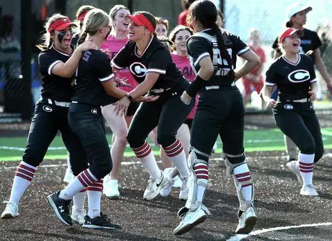 CHSRamsSoftball's tweet photo. ‼️‼️RAMS WIN‼️‼️

….and are headed to the 
🛳️🛳️🛳️🛳️🛳️🛳️!!

#postgameselfie #winforwayne #team54 #staythecourse #teamworkmakesthedreamwork #hiphip #loveus #happy 💯🧴☝🏼 https://t.co/V7XIkqHF5H