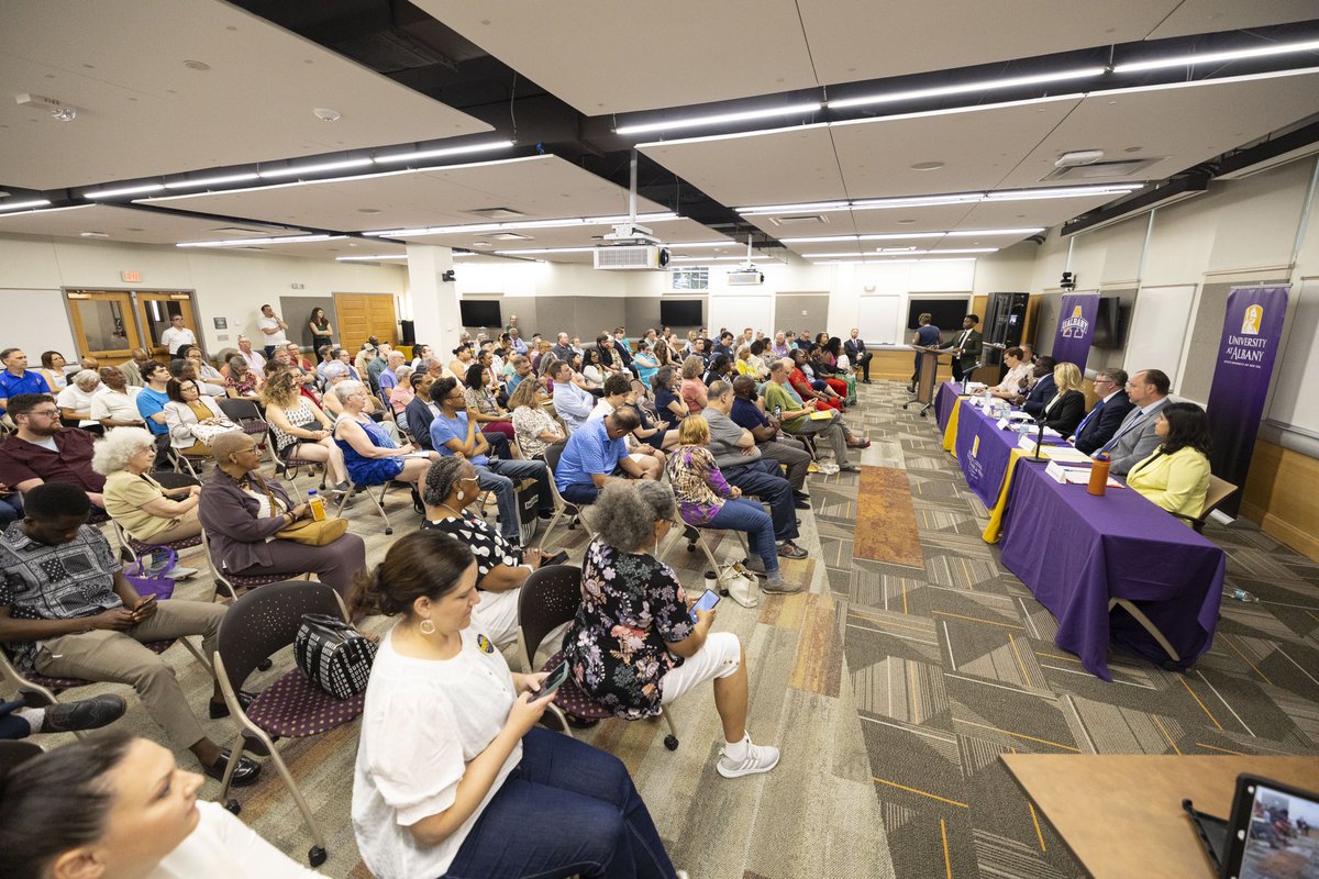 RockefellerColl's tweet photo. Candidates for the 109th District Assembly spoke during a community forum sponsored by the Albany NAACP in partnership with Rockefeller College of Public Affairs &amp; Policy on the UAlbany Downtown Campus on Tuesday, June 4th. (photos by Patrick Dodson) https://t.co/U6ADh8Une7