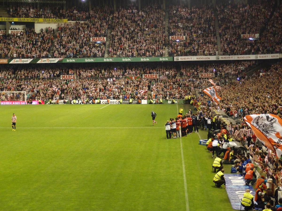 Hoy hace 11 años nos despedíamos del Histórico San Mamés 

Pocas veces más se me han humedecido los ojos por el Athletic al margen de este 6 de abril.