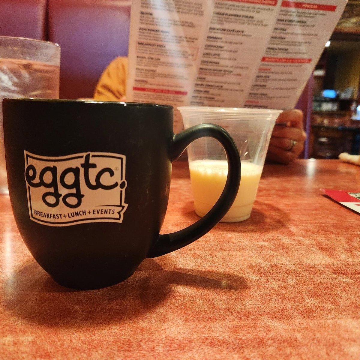 eggtcKC's tweet photo. It's the perfect day to stop by eggtc. for a cup of coffee with a friend! Grab your favorite brunch or lunch dish as well.
View our full menu at https://t.co/Wk7hwZJ46J
#eggtc #kccoffee #kcbrunch #eatlocalkc https://t.co/nU9uwUYrlf