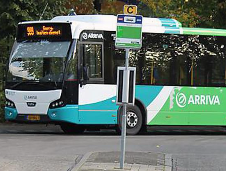 Personeelstekorten streekvervoer zijn onaanvaardbaar hoog. SP-Statenlid Iris van de Kolk heeft vragen gesteld aan het Provinciebestuur. ap.lc/rHluq