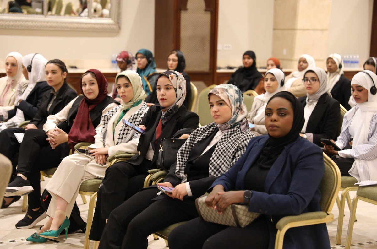 UNDPLibya's tweet photo. Today marks the conclusion of the 1st cohort of the Rai’dat training programme, a collaborative initiative by @UNDP, @UNSMILibya, @unwomenlibya, and @UnicefLibya.

Find out further details in the press release.
https://t.co/s6eC0YKmeE

#SDG5 https://t.co/vQnroawYZN