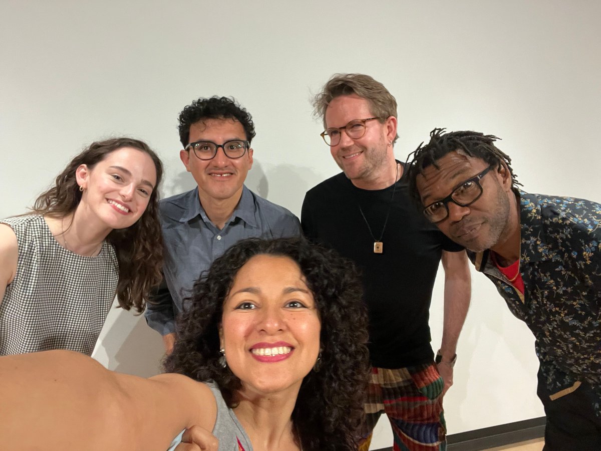 wwborders's tweet photo. Thank you to @MarcoAvilesH and @AraceliPomaZ for an electrifying reading and performance at Brooklyn Heights Library with WWB Campus—it was a joy, and we can’t wait for our 6/12 virtual writing workshop with Avilés! https://t.co/HoJeHf6NtU https://t.co/52FbRC86iM