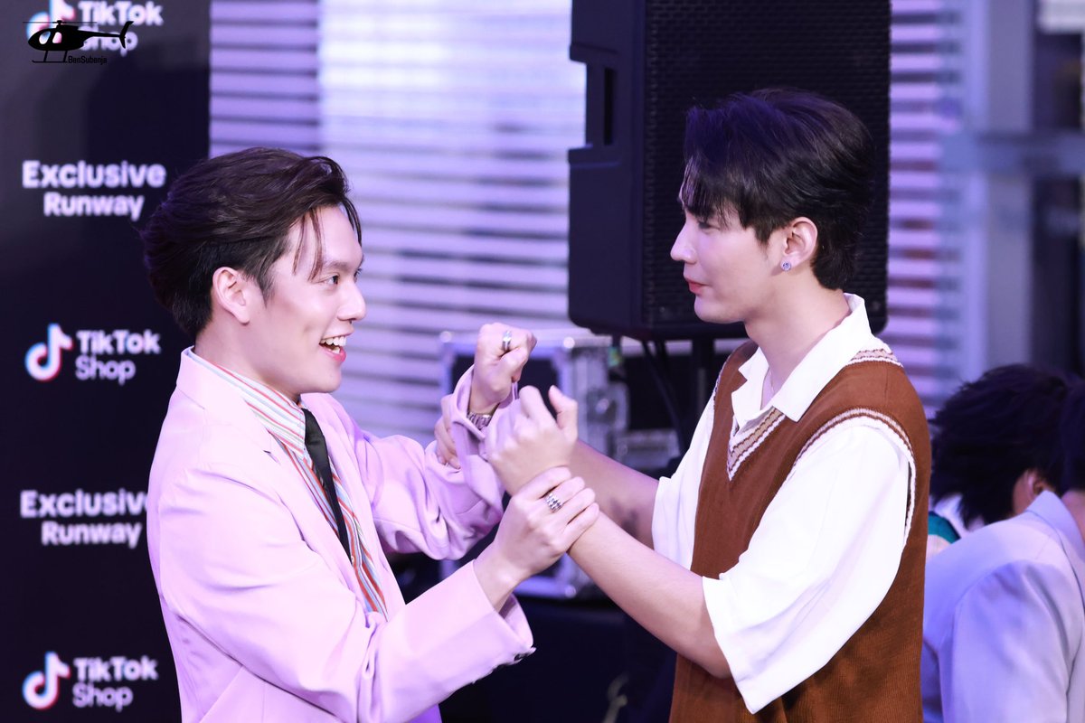 BenSubenjaa's tweet photo. นี่แหละ นี่แหละ 🥹 #คิมคอป 

#CTRPANUWAT @CTR2DAB 
#ขุณขิมมอญ @KiimMon 
#TiktokShopRunwayxSB5 https://t.co/mmQ51bEnnC