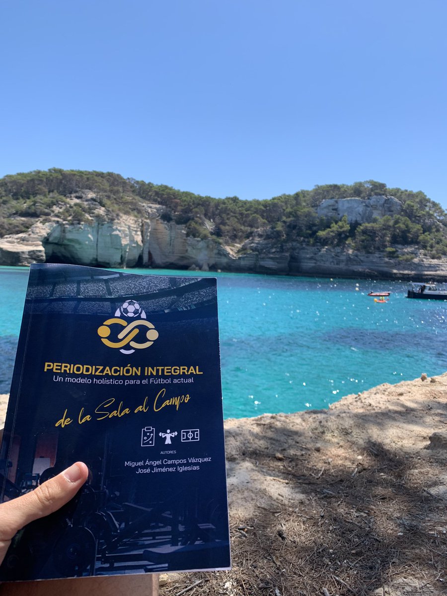 Manu_Posse's tweet photo. Un buen libro y unas vistas maravillosas. Qué más se puede pedir? Enhorabuena a los autores por la obra, voy por la mitad y estoy disfrutándola mucho! @Macamvaz @JoseJimIg https://t.co/seLhTAqNd8