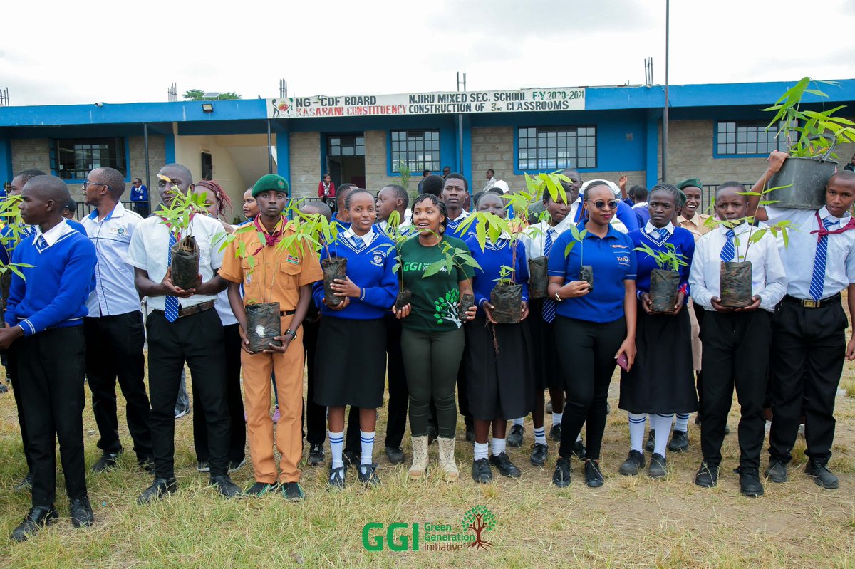 🌍🌿To mark World Environment Day, we joined hands at Njiru Mixed Secondary School, planting over 2,000 fruit, bamboo and indigenous trees! Huge thanks to all our partners who made this event a resounding success. Together, we're nurturing a greener future. #GenerationRestoration