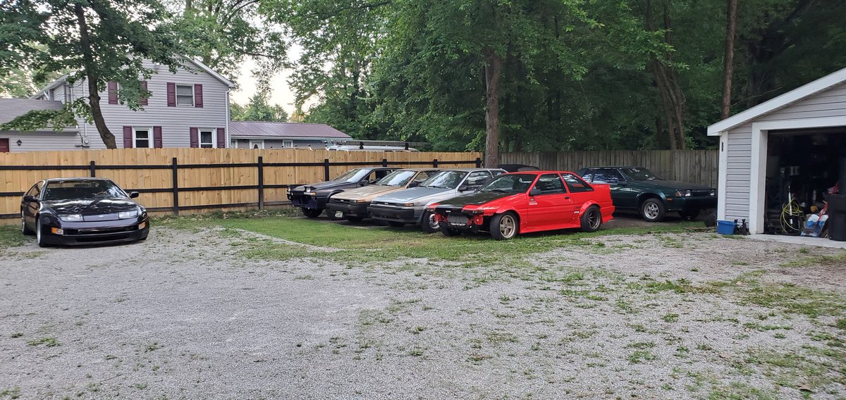 Cloneyterror's tweet photo. Ae86 life #toyota https://t.co/8WeWSeGq95