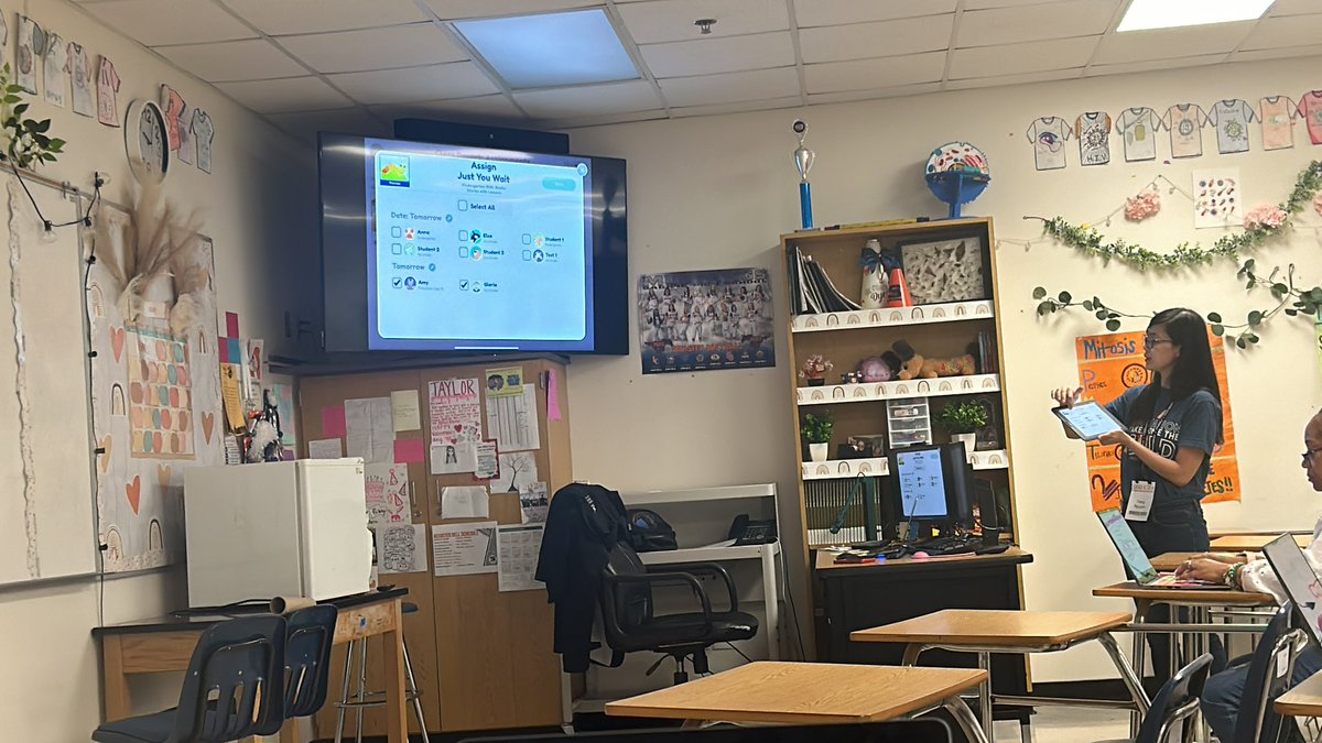 sdfrawle's tweet photo. @DigitalGISD #GISDiCon
 Khan academy kids https://t.co/9W3U4K7wtI