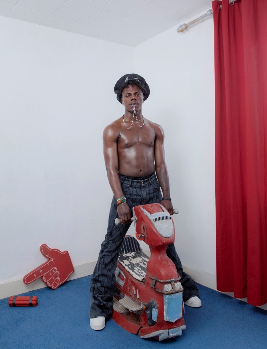 IShowSpeedHQ's tweet image. 🚨| NEW: Speed modelled for Louis Vuitton for their Men&apos;s pre-fall 2024 collection! 🤯🤯