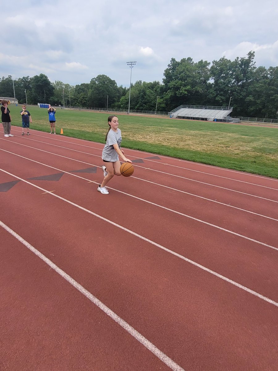 peters_ted's tweet photo. On Monday, CLR Sixth Grade students participated in a special field day with Aura School students. #reutterrocks https://t.co/NJLnfWJUpH
