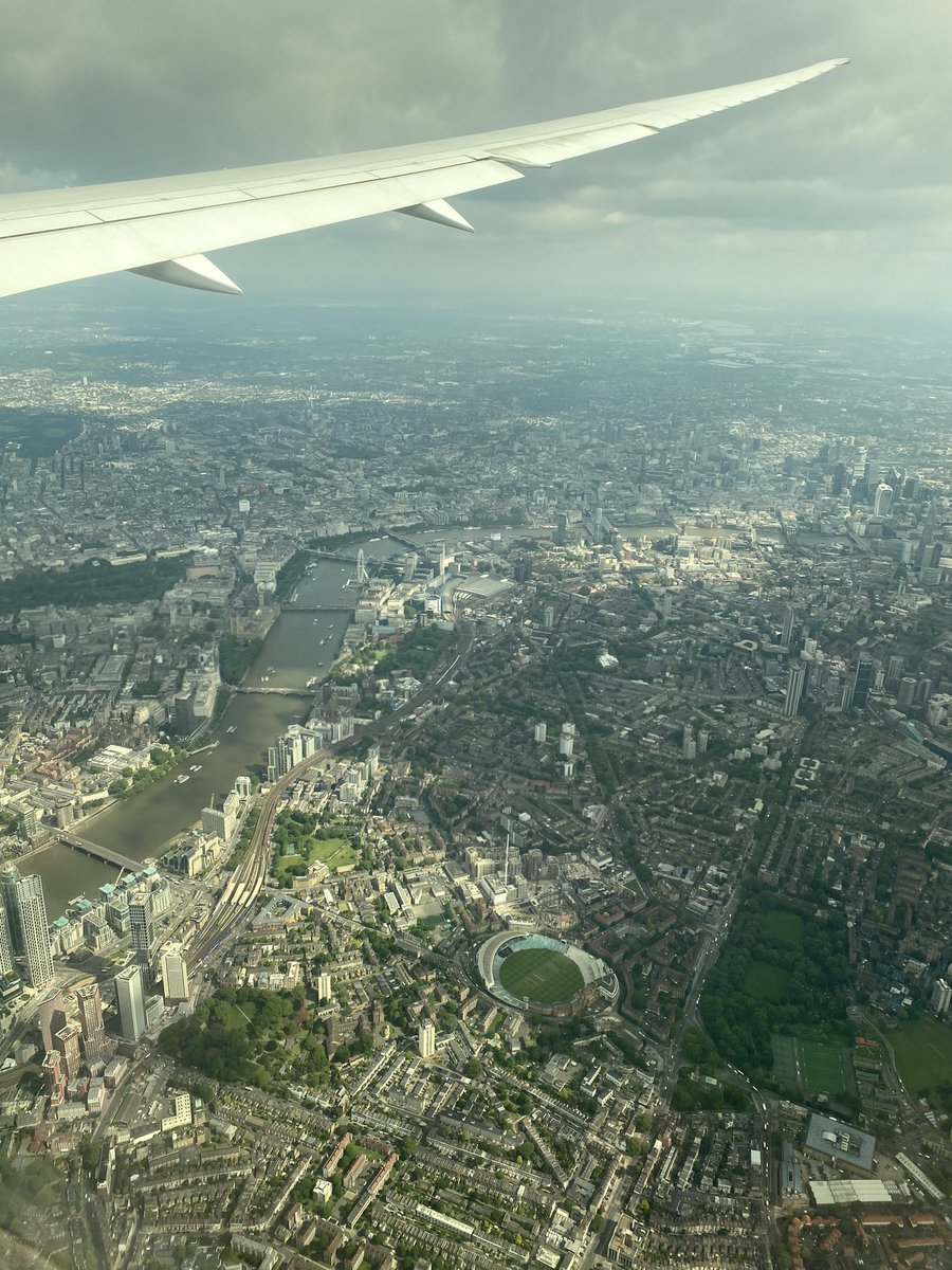 AdnanSharif1979's tweet photo. Sad to miss last day of #ATC2024Philly but look forward to #WTC2025 @ATCMeeting @ttsorg in San Fran 👍🏽
Seeing this 😍 view as I was 🛬 reminds me @ESOTtransplant is in London for 2025 #CapitalOfTheWorld 🌍😉
Plus @BTStransplant @NHSBT in Brighton March 2025 🌊 🤗
#Busy2025 https://t.co/kb3wvBOYQE
