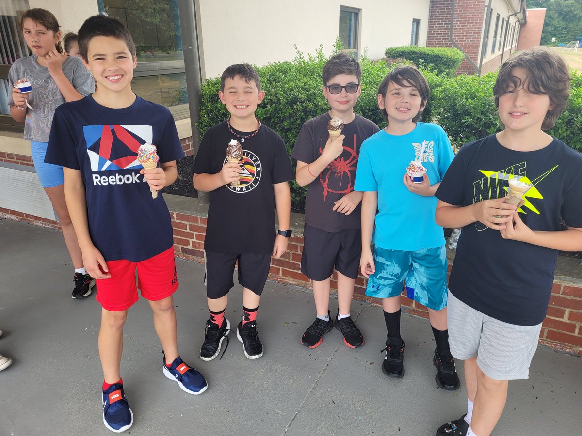 peters_ted's tweet photo. Students who achieved their RAM Ready target for Goal Period 2 were rewarded today with a Mister Softee treat. #reutterrocks https://t.co/vMWA8y27Ta