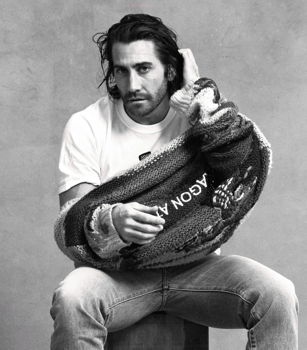 FilmUpdates's tweet image. Jake Gyllenhaal joins Christian Bale and Jessie Buckley in Maggie Gyllenhaal’s ‘THE BRIDE’

(hollywoodreporter.com/movies/movie-f…)